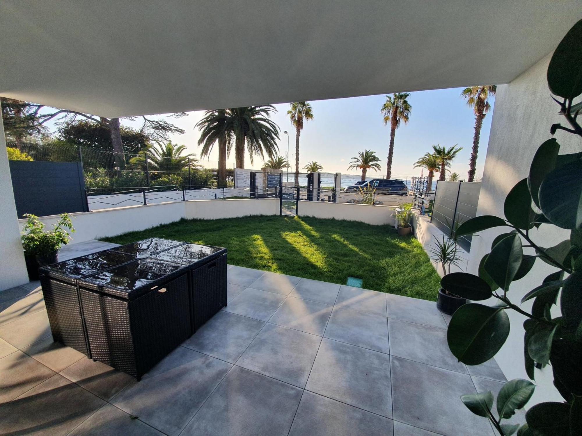 T3 Neuf Avec Terrasse Et Jardin Face A La Mer Bandol Dış mekan fotoğraf
