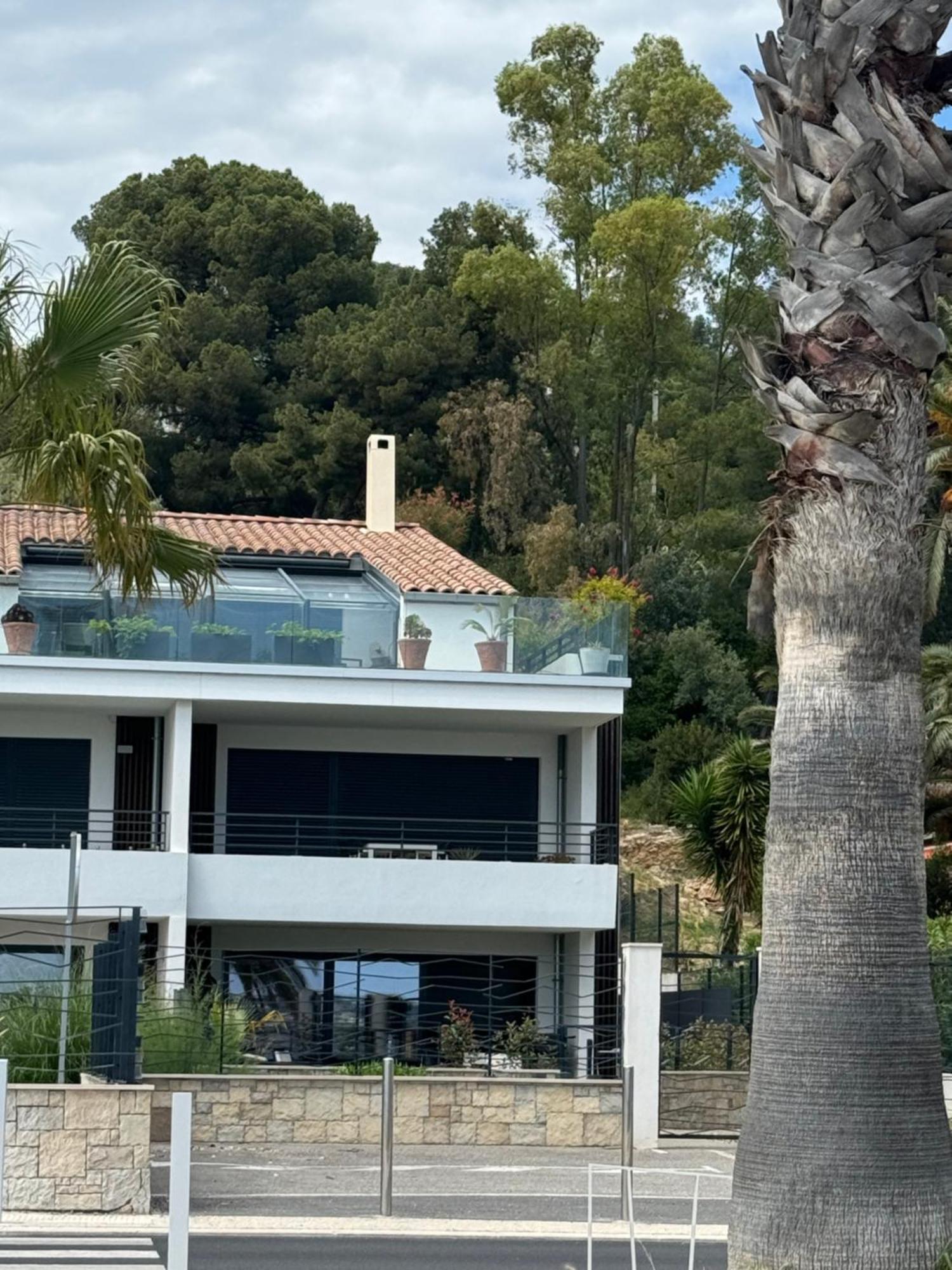 T3 Neuf Avec Terrasse Et Jardin Face A La Mer Bandol Dış mekan fotoğraf
