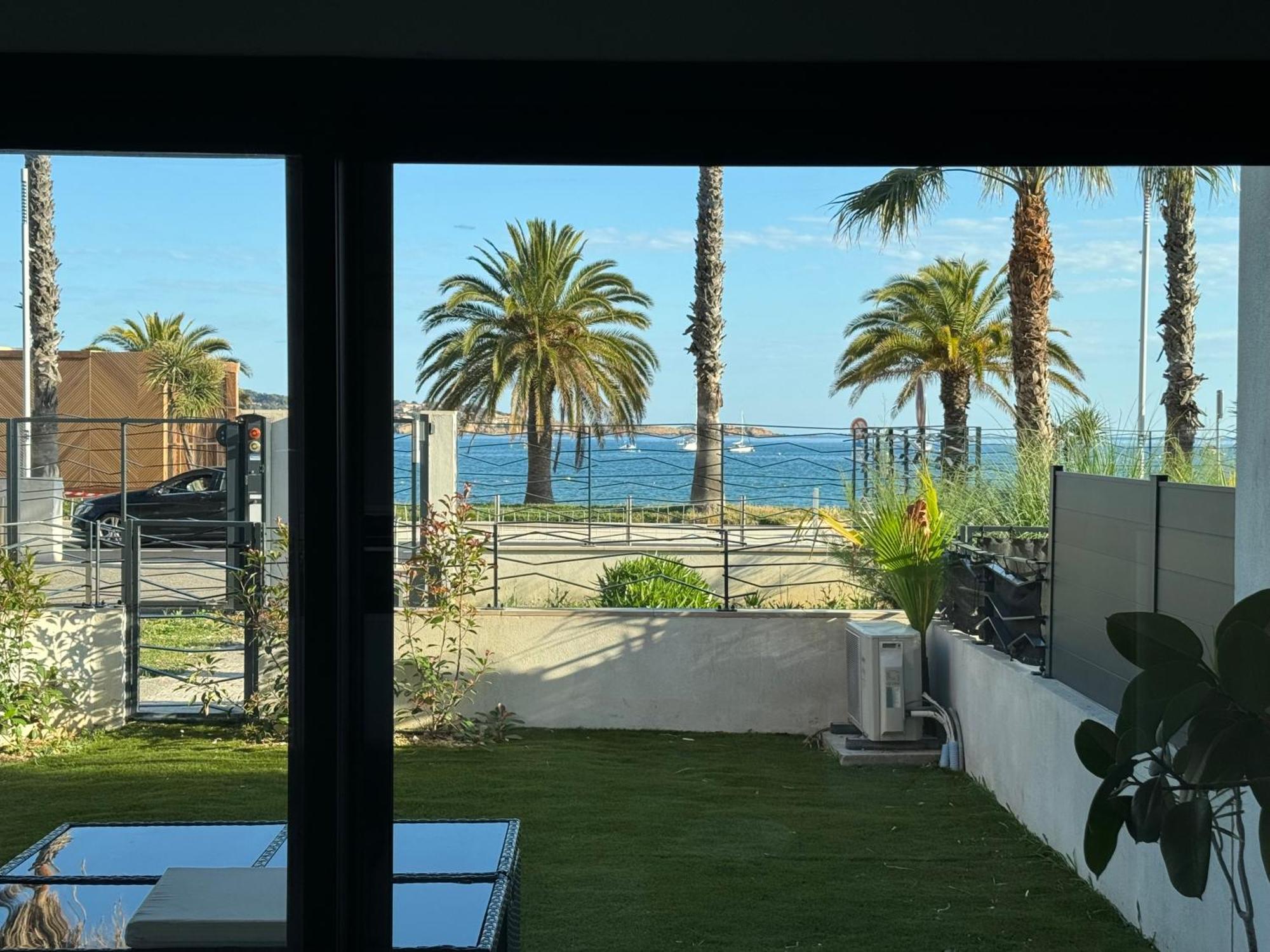 T3 Neuf Avec Terrasse Et Jardin Face A La Mer Bandol Dış mekan fotoğraf